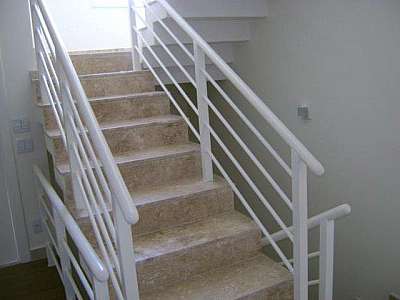 Corrimão de alumínio para escada externa