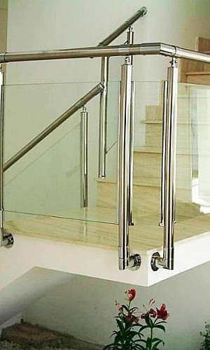 Corrimão e guarda corpo de alumínio Corrimão e guarda corpo de alumínio